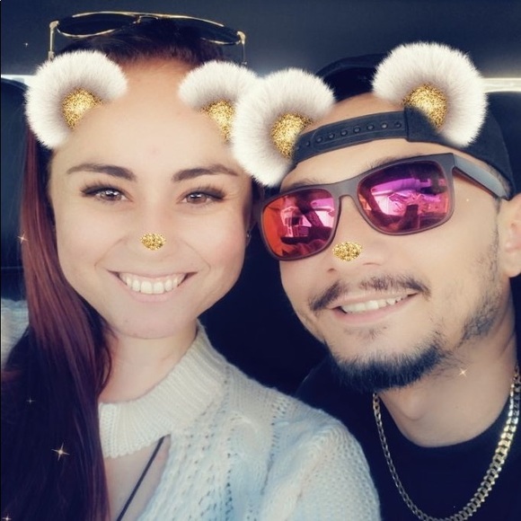 Meet your Posher, Danielle - Picture 1 of 1